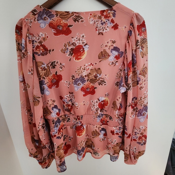 Philosophy long sleeve floral top - Picture 11 of 11
